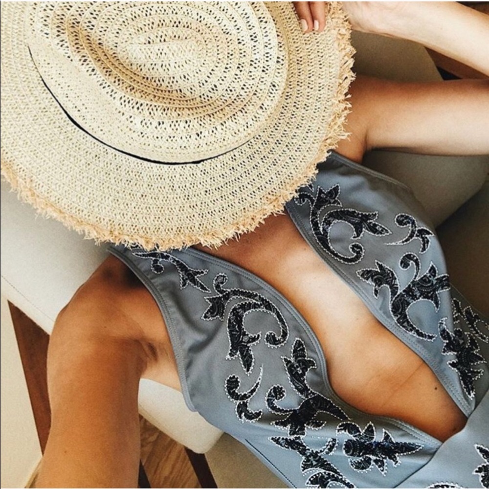 Bnwt Beach riot one piece swimsuit